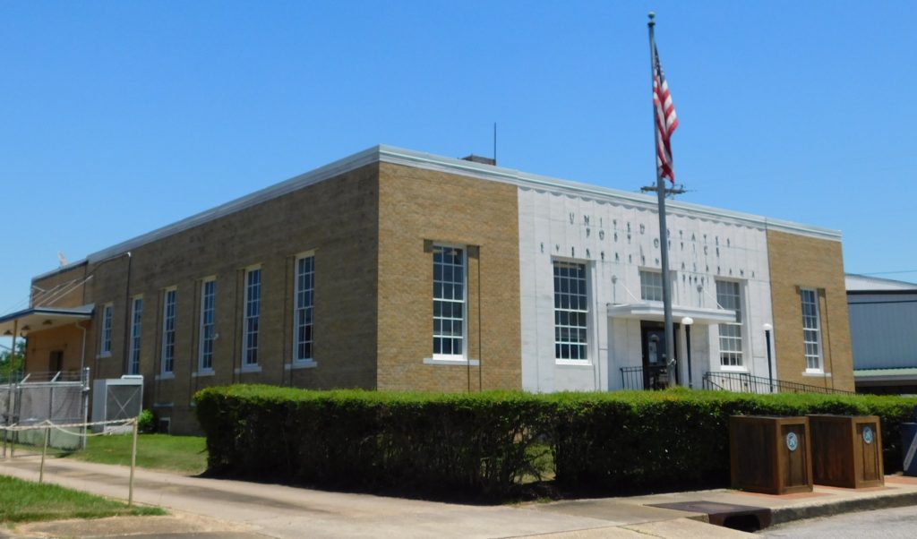 Evergreen, Alabama Post Office - PostalMag.com