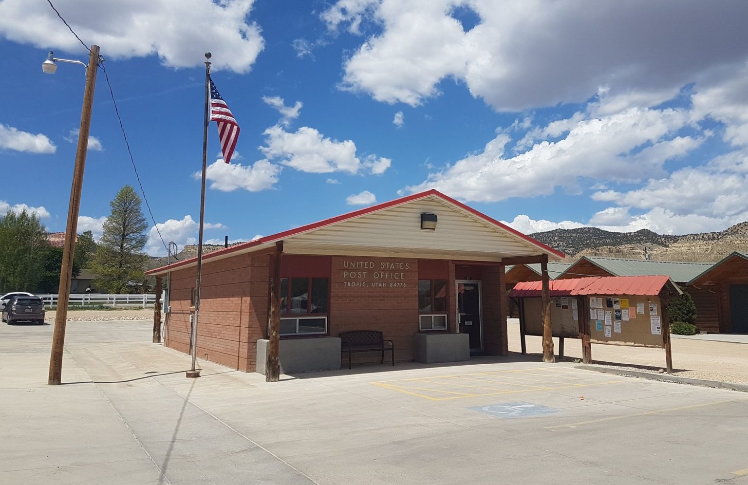 Tropic, Utah Post Office 84776