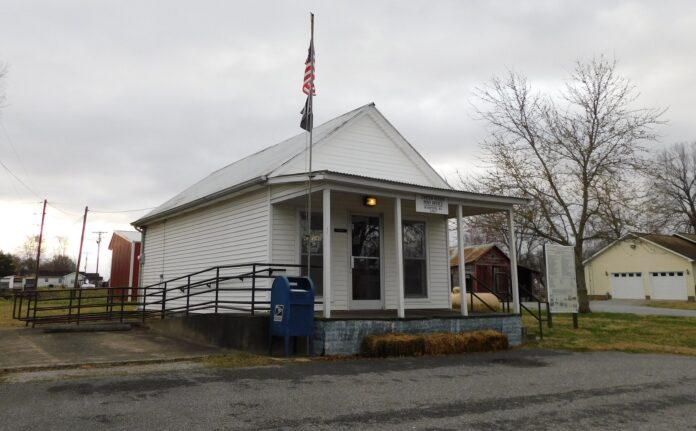 Hampton Kentucky Post Office 42047